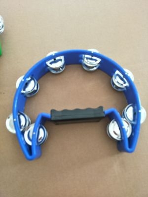 Instrument cu clopoțel manual pentru copii — instrument muzical interactiv în stil tamburin cu shaker de nisip • Material: Plastic • Vârsta: 15–35 ani • Brand: Qingfeng tambourine