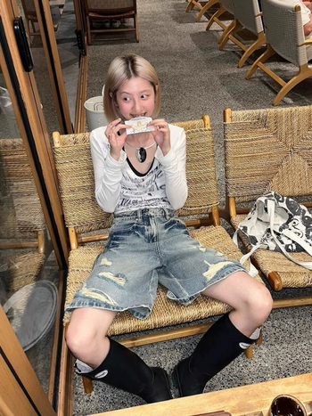 Moterų džinsai Amerikos stiliaus High Street, laisvas kirpimas, tiesios kojos, aukštas juosmuo, kaprio ilgis