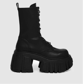 Γυναικείες μπότες μέχρι τη μέση της γάμπας, με επένδυση φλίς, πλατφόρμα 3–5 εκ ύψος, κλείσιμο με κορδόνια, καουτσούκ σόλα