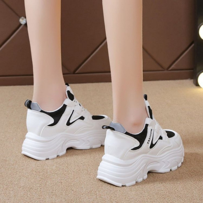 Αθλητικά παπούτσια με κορδόνια, χαμηλό πάνω μέρος, Fly weaving επάνω, Δερμάτινο καπάκι δακτύλων, Καουτσούκ σόλα