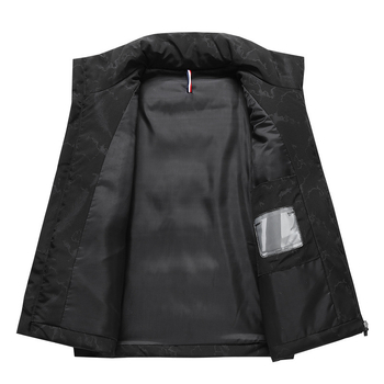 Kamufliažinė liemenė su stora medvilnės užpildo, laisvas kirpimas, sportinis stilius