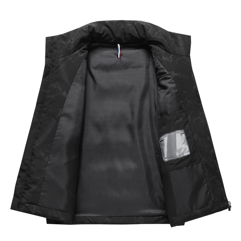 Kamufliažinė liemenė su stora medvilnės užpildo, laisvas kirpimas, sportinis stilius