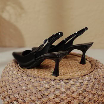 Sandalai su atvira nugara, smailiu nosimi, užsegimas sagtimi, gumine padas, Korėjos stilius