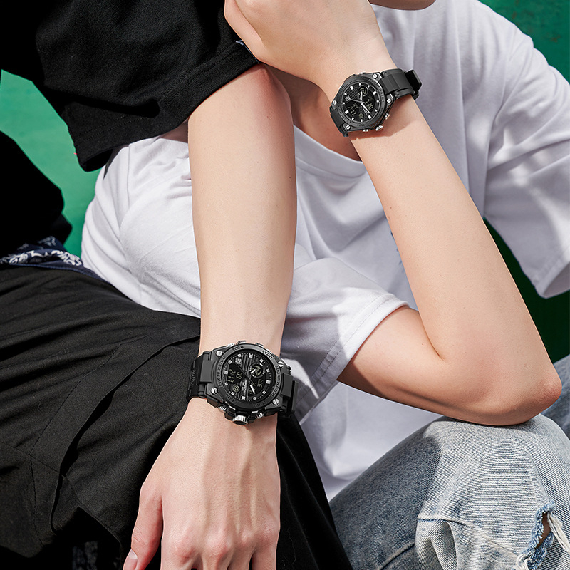 Мъжки многофункционален спортен часовник за открито – луминесцентен, 50m водоустойчив, електронно движение (японски, 2016), дисплей: стрелки + цифри, аларма