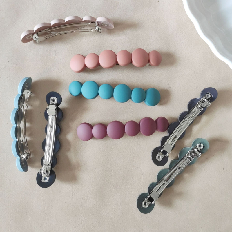 Vaikų plaukų segtukas su gėlių raštu, skirtas nugara galvos šukuosenai, pavasaris 2025