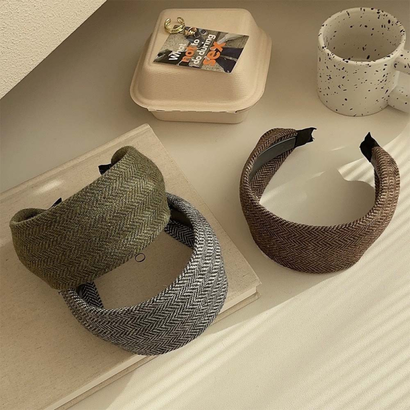 Sensitive Jewelry – rankomis siuvama audinio plaukų juosta moterims, pavasaris 2025, universalus galvos aksesuaras