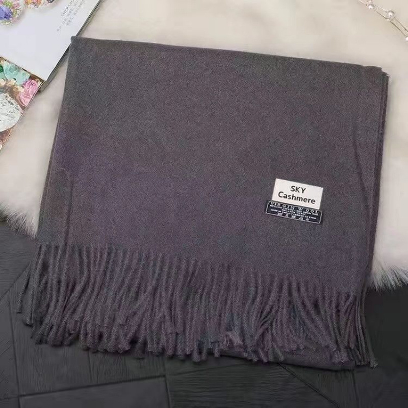 Коледен практичен шал като подарък за двойки, приятели и колеги; подходящ за рождени дни и партита; личен подарък.