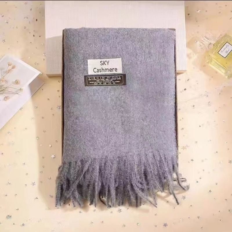 Коледен практичен шал като подарък за двойки, приятели и колеги; подходящ за рождени дни и партита; личен подарък.