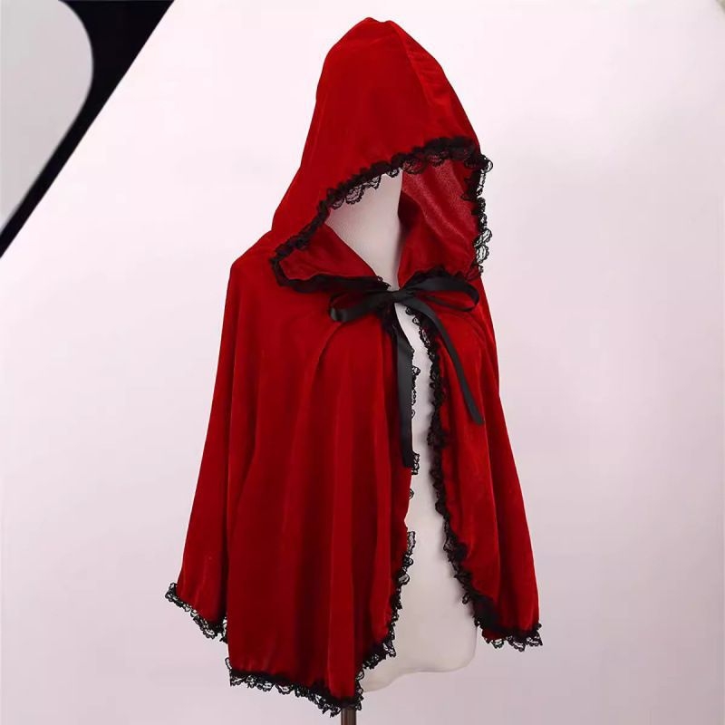 Cosplay Crvenkapica: crveni baršun kaput s kapuljačom i čipkastim detaljima