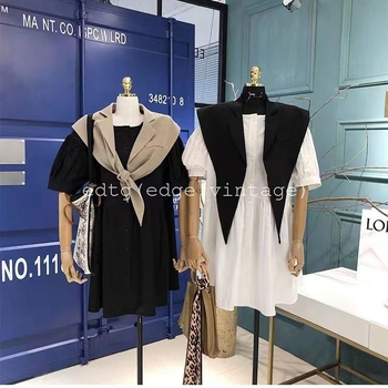 Τριγωνικός σάλι με ψεύτικο γιακά — Sartonman μαλλί, για παιδιά, άνοιξη 2025