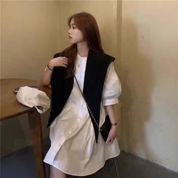 Τριγωνικός σάλι με ψεύτικο γιακά — Sartonman μαλλί, για παιδιά, άνοιξη 2025