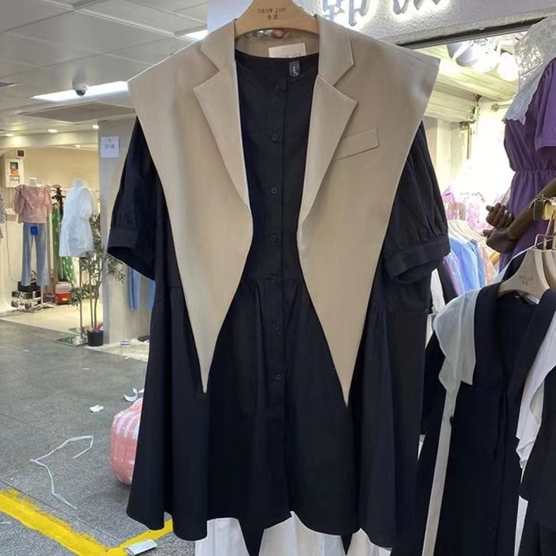 Τριγωνικός σάλι με ψεύτικο γιακά — Sartonman μαλλί, για παιδιά, άνοιξη 2025