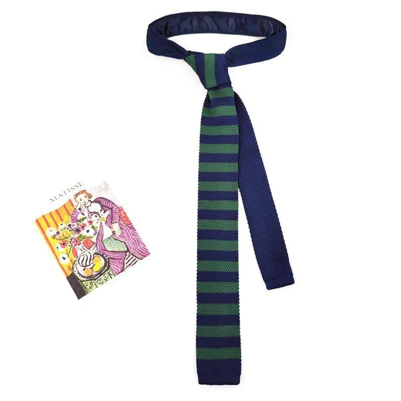 Галстук – Унисекс – Райета – Полиестерна прежда – Пролет 2024 – Тип: цвете за яка