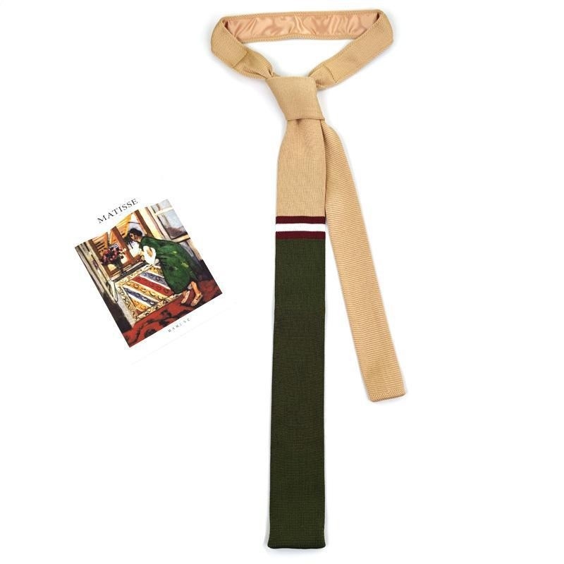 Галстук – Унисекс – Райета – Полиестерна прежда – Пролет 2024 – Тип: цвете за яка