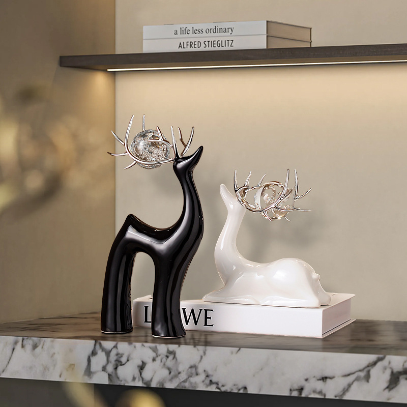 Κεραμική φιγούρα ελαφιού για σαλόνι – απλός μοντέρνος σχεδιασμός, χειροποίητο, έτοιμο διακοσμητικό δώρο