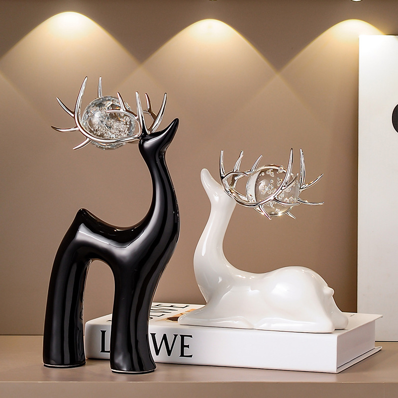 Κεραμική φιγούρα ελαφιού για σαλόνι – απλός μοντέρνος σχεδιασμός, χειροποίητο, έτοιμο διακοσμητικό δώρο