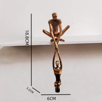 Смолна фигура – персонаж, модерен стил, картонена опаковка