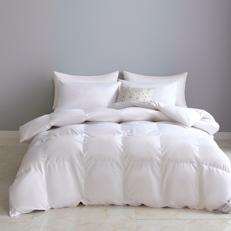 Dūnu pildīta sega ar pretputu audumu, 2 kg, četrsezonu sega, šūšana