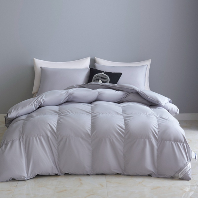 Dūnu pildīta sega ar pretputu audumu, 2 kg, četrsezonu sega, šūšana