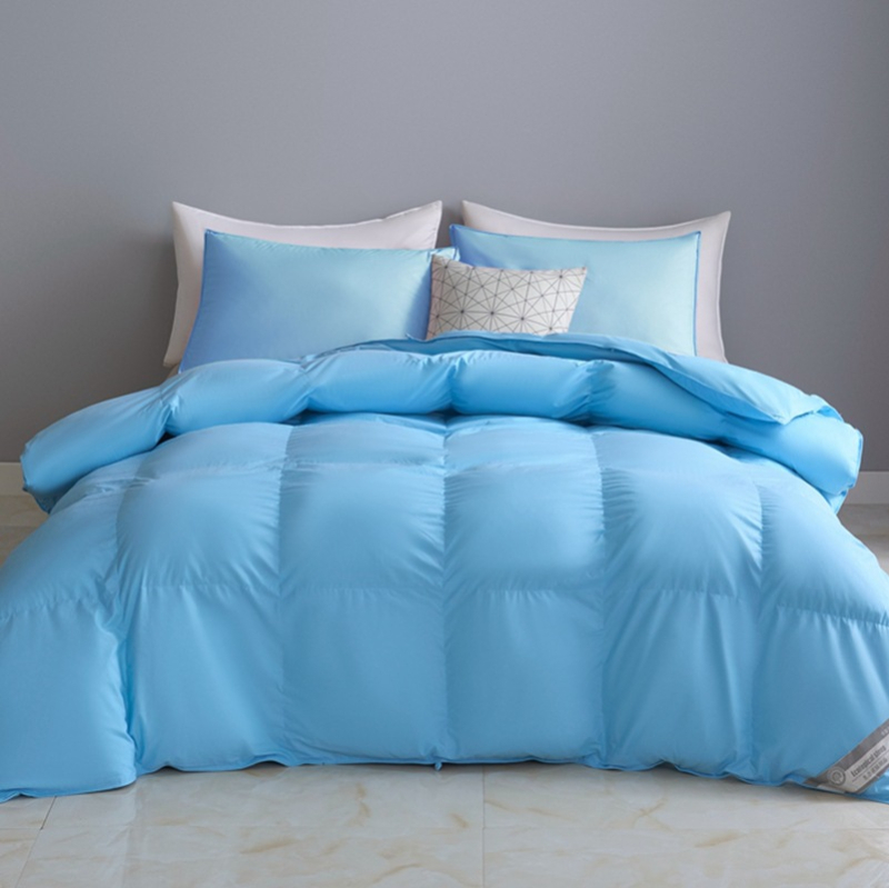 Dūnu pildīta sega ar pretputu audumu, 2 kg, četrsezonu sega, šūšana