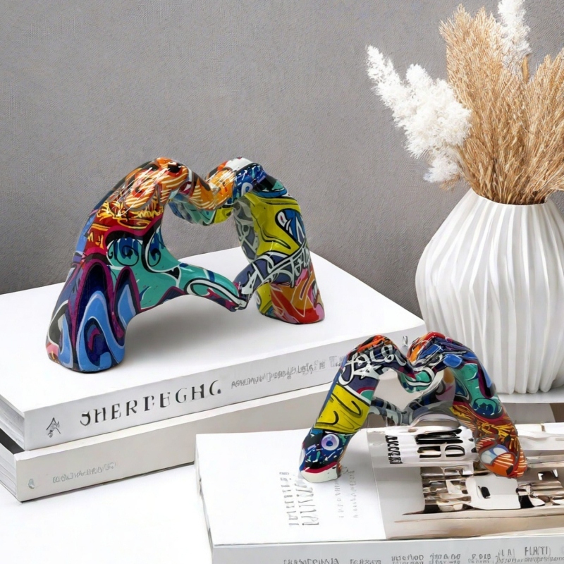 Ornament decorativ din rășină, inimă graffiti, realizat manual pentru casă și birou, ambalaj din carton, gata de cadou