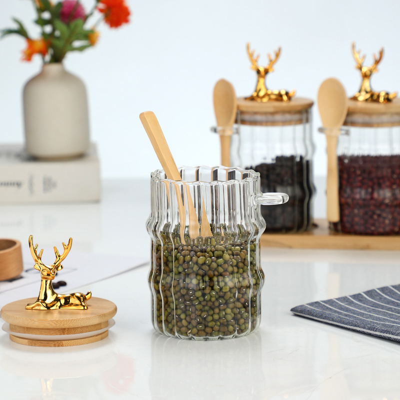 Stikla triju burciņu komplekts uzglabāšanai ar noslēdzamiem vāciņiem un paliktni, 15 oz tilpums, mūsdienīgs un vienkāršs stils