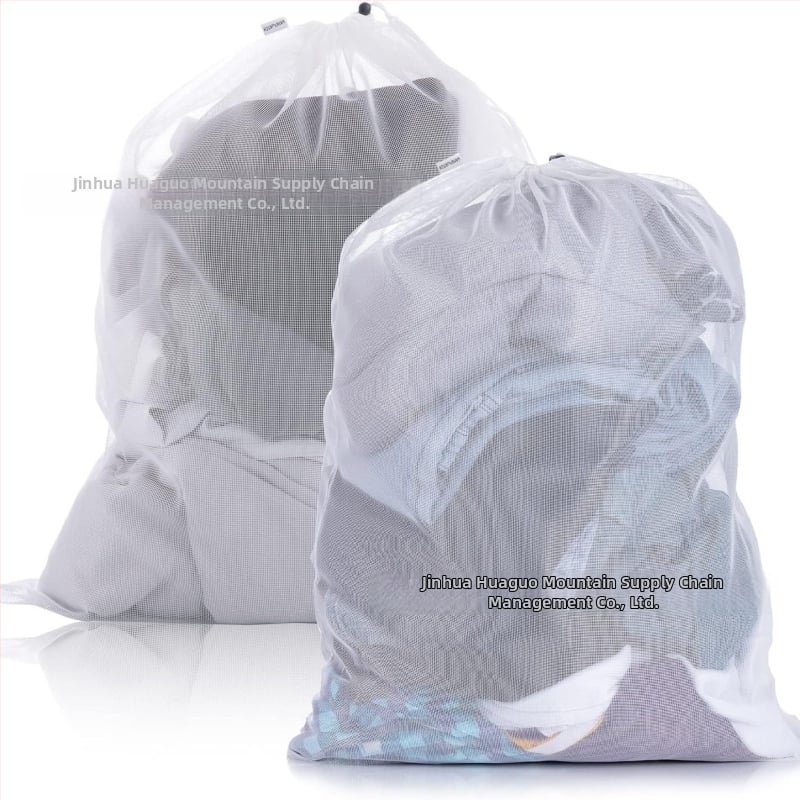 Traukiamas skalbinių maišelis su virve — poliesteris, prekės ženklas New Hundred, modernus minimalistinis stilius, išleistas 2015 m. rudens, neimportuotas.