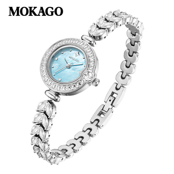 Γυναικείο ρολόι Quartz με διαμάντια και αλυσίδα από χαλκό σε σχήμα ουράς ψαριού, στρογγυλός καντράν (Κίνηση Quartz; Διακόσμηση με διαμάντια; Αλυσίδα σε σχήμα ουράς ψαριού από χαλκό; Αντοχή σε νερό 30 μ; Στρογγυλός καντράν)