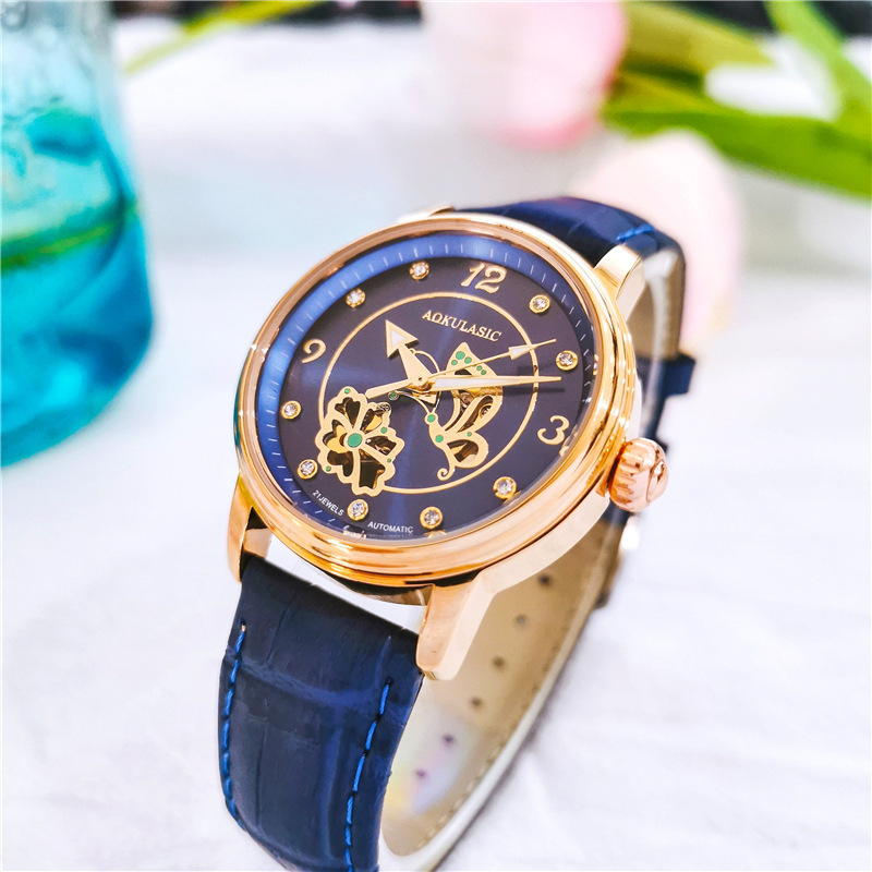 Ceas mecanic semi-automat pentru femei, skeleton – cadran 36 mm, rezistență la apă 30 m, curea din piele