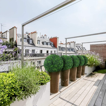 Yuqi Τεχνητή κρεμαστή μπάλα με ευκάλυπτο και μιλανική χλόη, PVC, χύτευση; Μοντέλο 2025073101, διακοσμητικό εσωτερικού και εξωτερικού χώρου