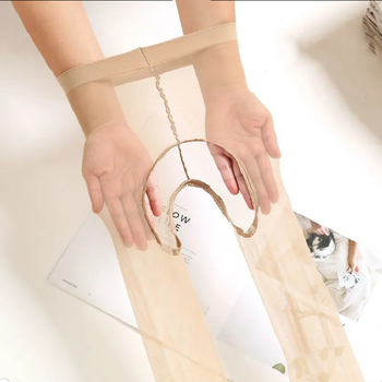 Pančuchy s otvoreným rozkrokom, ultra tenké, nylonová priadza jadro, jednoliaty vzor, tvarovanie