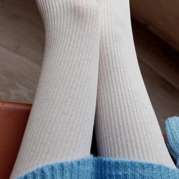 Bavlnené pletené legíny s vertikálnymi prúžkami (stredná hrúbka, proti trenie, s nohami, 3/4 dĺžka)