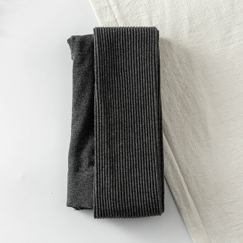 Bavlnené pletené legíny s vertikálnymi prúžkami (stredná hrúbka, proti trenie, s nohami, 3/4 dĺžka)