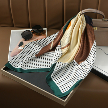 Квадратен шал от сатен полиестер със геометрични линии и точков цветен блок