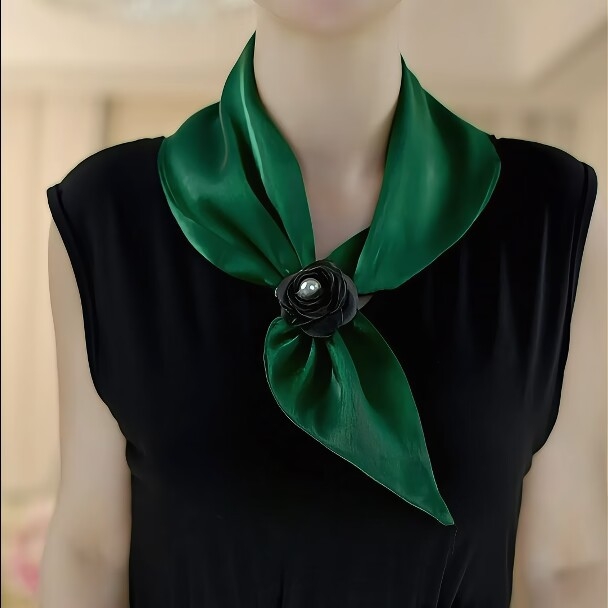 Fülkendő poliészter hálós anyagból virágos díszítéssel – eredeti dizájn, közepes hosszúságú, nyárra