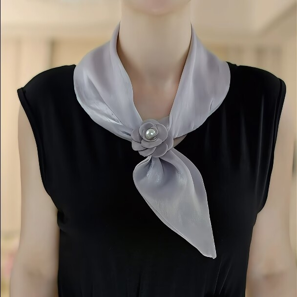 Fülkendő poliészter hálós anyagból virágos díszítéssel – eredeti dizájn, közepes hosszúságú, nyárra