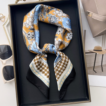 Selyemszerű négyszögletes sál, könnyű, nyomtatott dizájn, poliészter warp-kötésű anyag, 2025 tavaszi kiadás