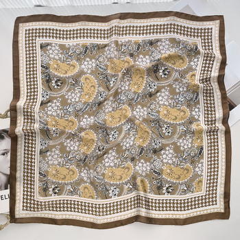 Selyemszerű négyszögletes sál, könnyű, nyomtatott dizájn, poliészter warp-kötésű anyag, 2025 tavaszi kiadás