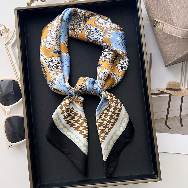 Selyemszerű négyszögletes sál, könnyű, nyomtatott dizájn, poliészter warp-kötésű anyag, 2025 tavaszi kiadás