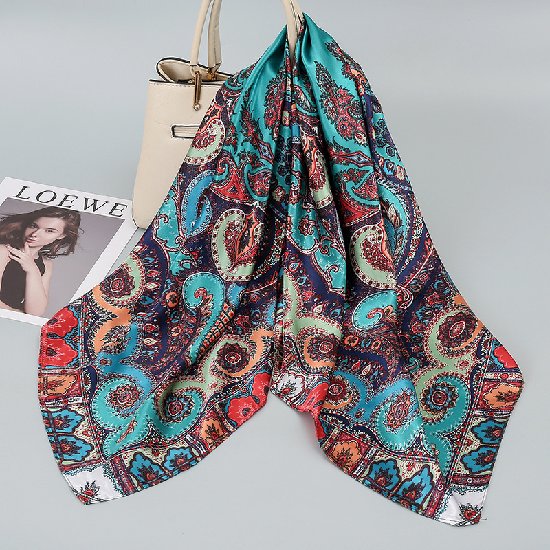 Vintage šal Cashew Patchwork otisak, satenski, kvadratni 90×90 cm