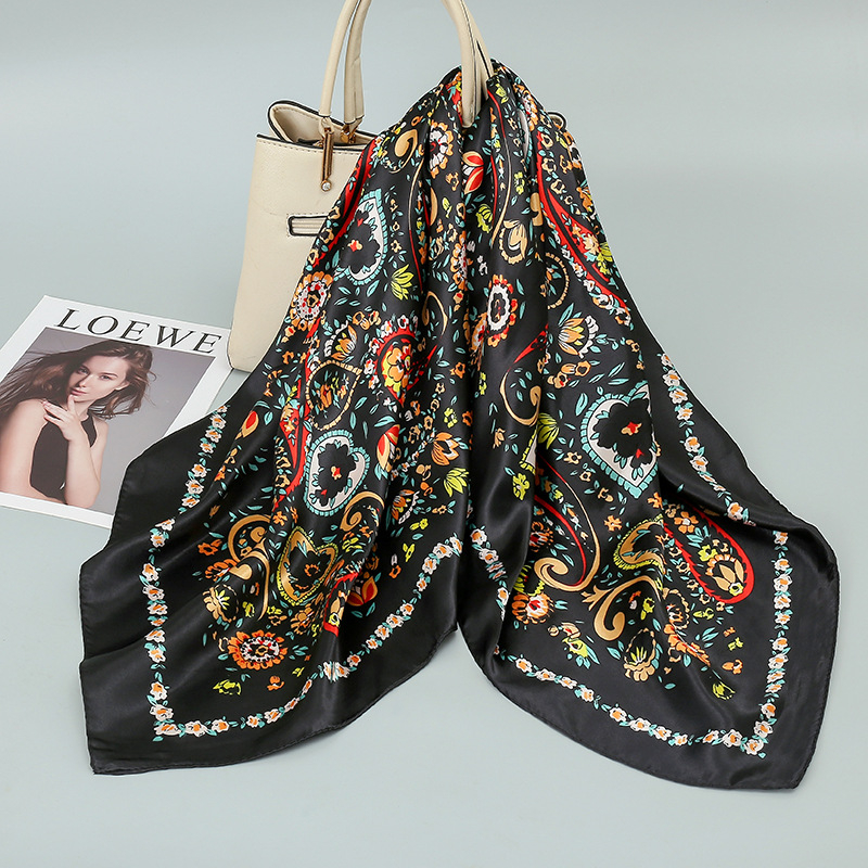 Vintage šal Cashew Patchwork otisak, satenski, kvadratni 90×90 cm