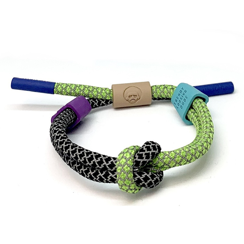 Uniszex műbőr karkötő holografikus fényvisszaverő zsinór-tekercs geometriai dizájn, márka Up