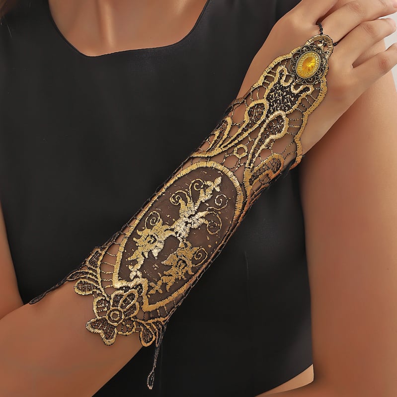 Csipkés ékszer – kézzel készített, eredeti tervezésű, rombusz motívum