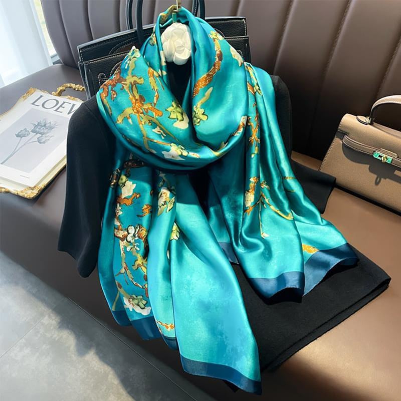 Poliészter nyomtatott sál, egyszerű szövés, könnyű, 2024 tavaszi kollekció