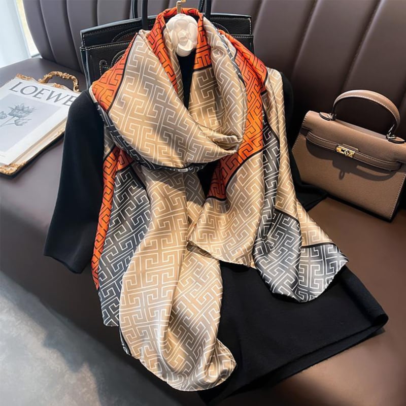 Poliészter nyomtatott sál, egyszerű szövés, könnyű, 2024 tavaszi kollekció