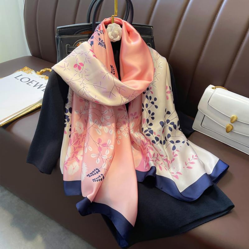 Poliészter nyomtatott sál, egyszerű szövés, könnyű, 2024 tavaszi kollekció