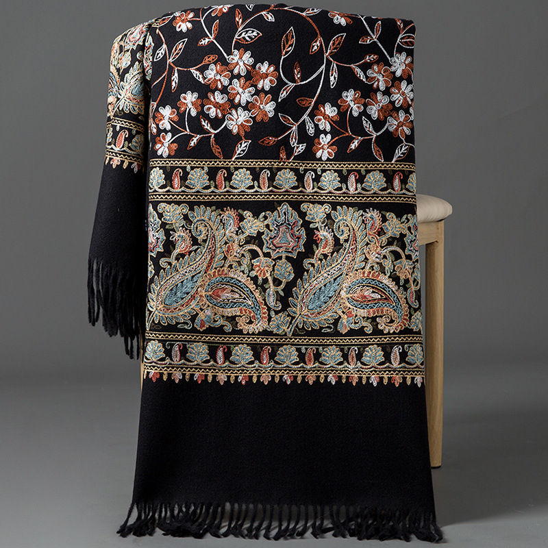 Női téli kendő-köpeny szintetikus kasmírból, meleg külső ruházat hímzéssel, twill szövés, warp kötés