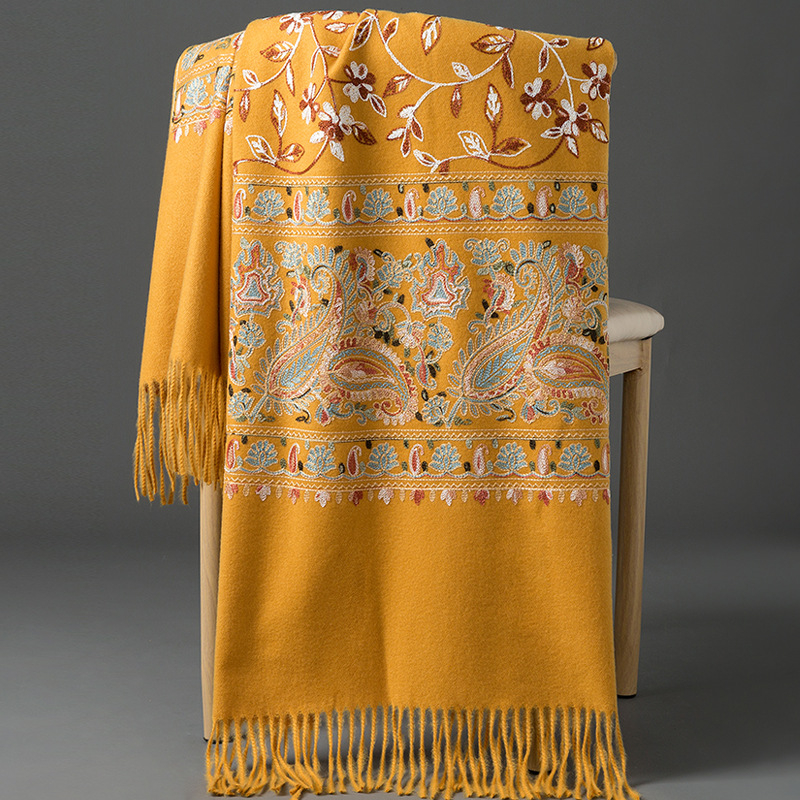 Női téli kendő-köpeny szintetikus kasmírból, meleg külső ruházat hímzéssel, twill szövés, warp kötés