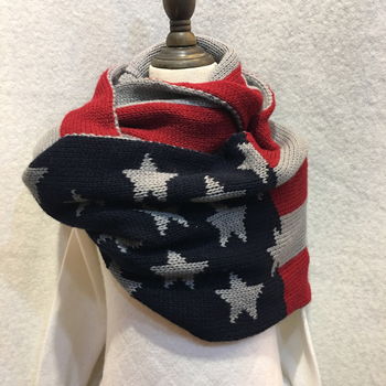 Kétrétegű kötött sál csillag mintával, akril anyag, téli meleg