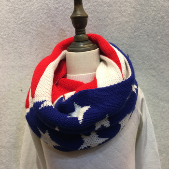 Kétrétegű kötött sál csillag mintával, akril anyag, téli meleg